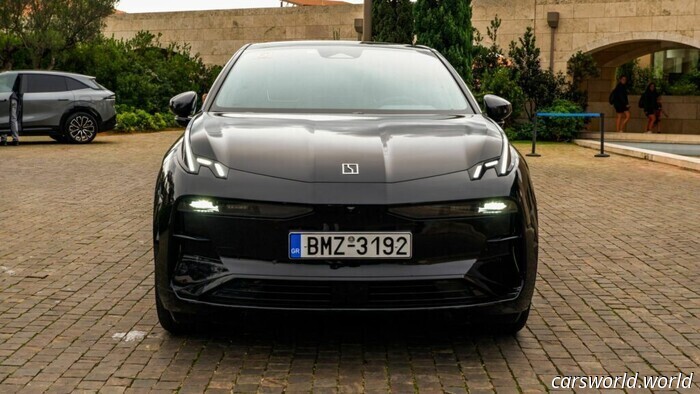 El nuevo Zeekr X me hizo cuestionar mis sentimientos por Volvo | Reseña | Carscoops